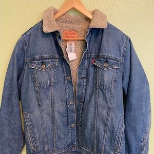 Levi sherpa trucker jacket